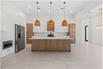 632 Se Seahouse Dr, Port Saint Lucie, FL