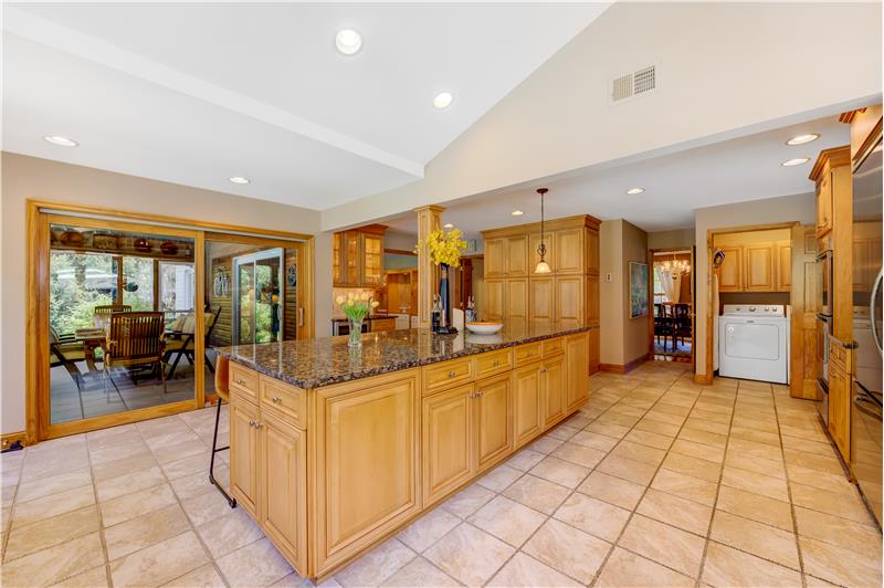 635 Thomas Jefferson, Wayne, Kitchen