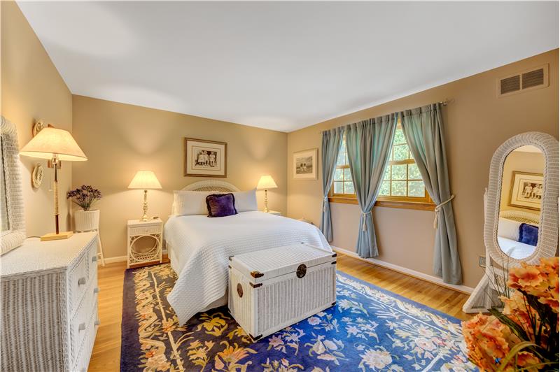 635 Thomas Jefferson, Wayne, Bedroom 5