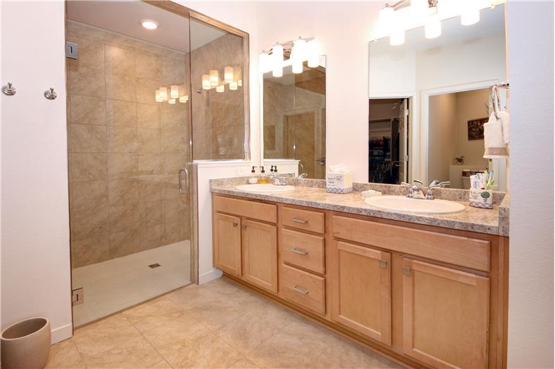 Master Luxurious Shower Bathroom