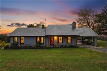 643 Hart Road, Dandridge, TN