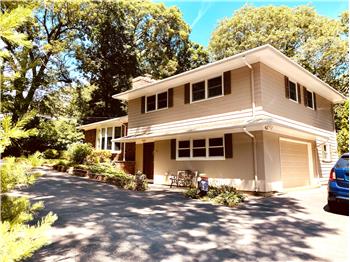 643 Middle Road, East Greenwich, RI