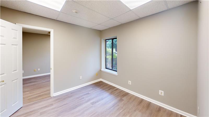651 Swedesford Rd - Office space