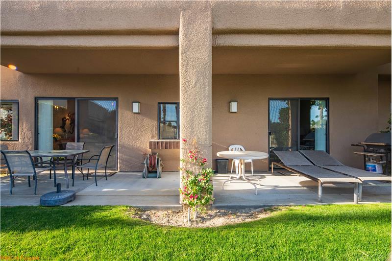 Covered patio Runs the back fo the home