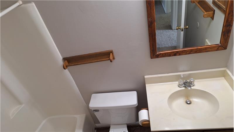 Full Bath Upstairs Hall