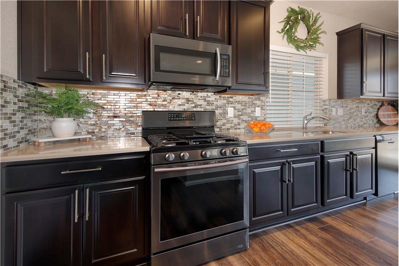 Gas Range and Built-In Microwave Oven