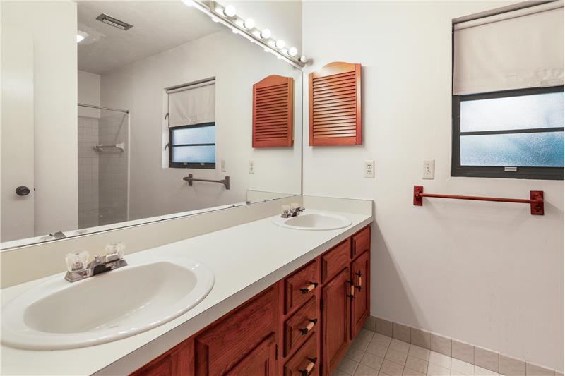 Owners Bathroom