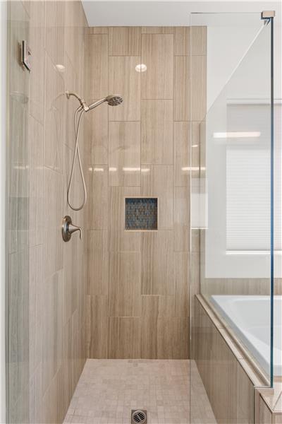 Frameless Glass Shower