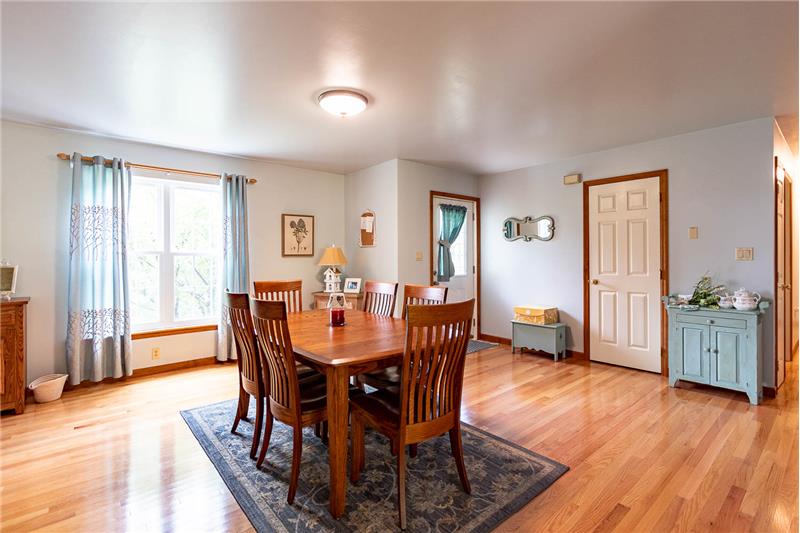 
                            Property Image 9
