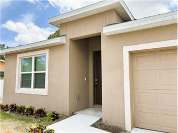 684 NW Treemont Avenue, Port St. Lucie, FL