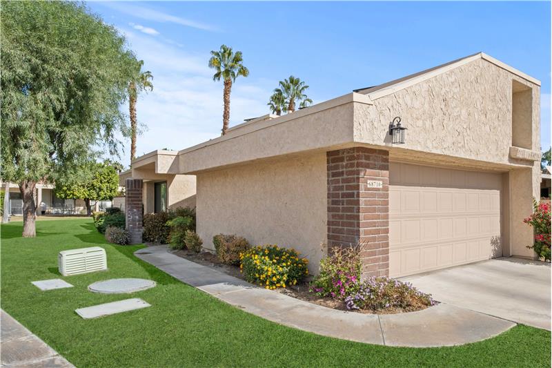 two Car Garage/walk to entry