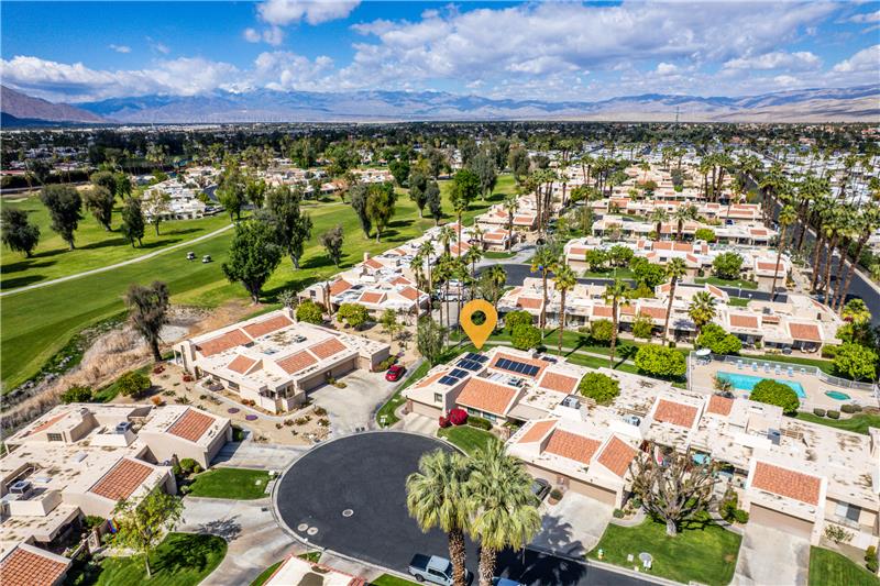 Quiet Location close to Golf Course