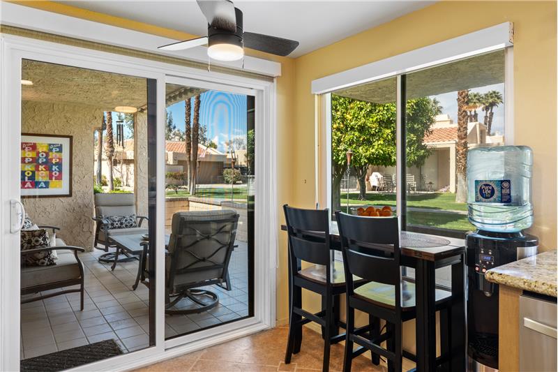 Eatring area with Slider to Patio