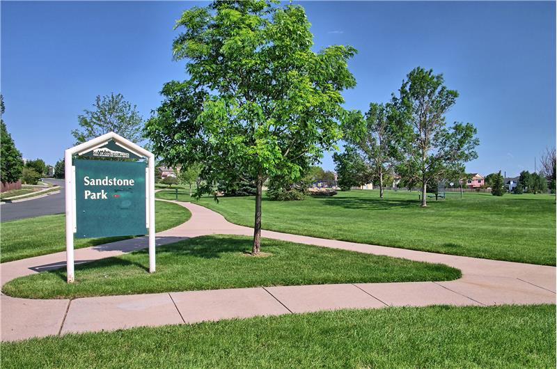 Within walking distance of Sandstone Park!