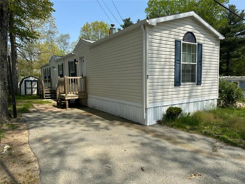 7 Mason Ave.