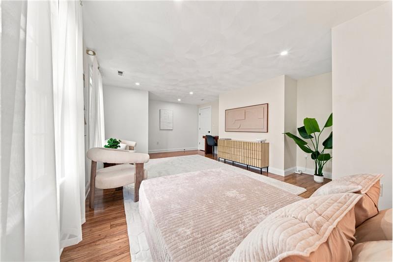 
                            Property Image 68