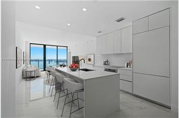 Primary listing photos for listing ID 646015