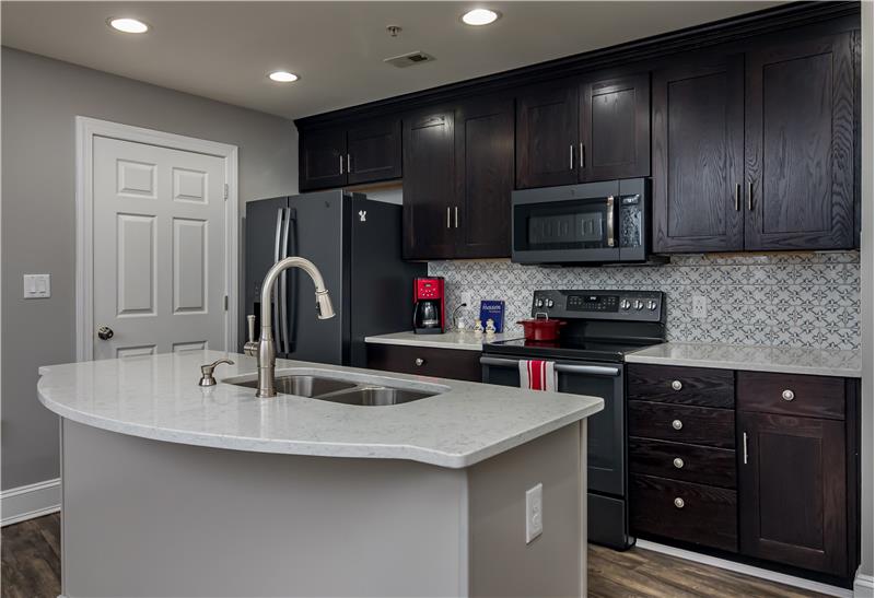 701 W Trade Street 308