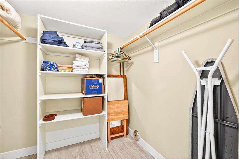 Walk In Closet