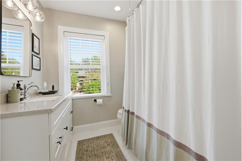 Full Bath with tub/shower