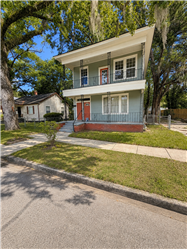 706 E 35th St Upper — 1 Bed + Flex Room ¦ 1 Bath ¦ 1,700 Sq Ft ...