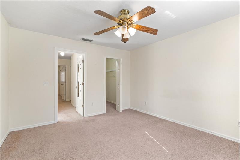 Bedroom 2 Upstairs - Walk in Closet