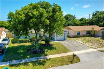 Primary listing photos for listing ID 606726