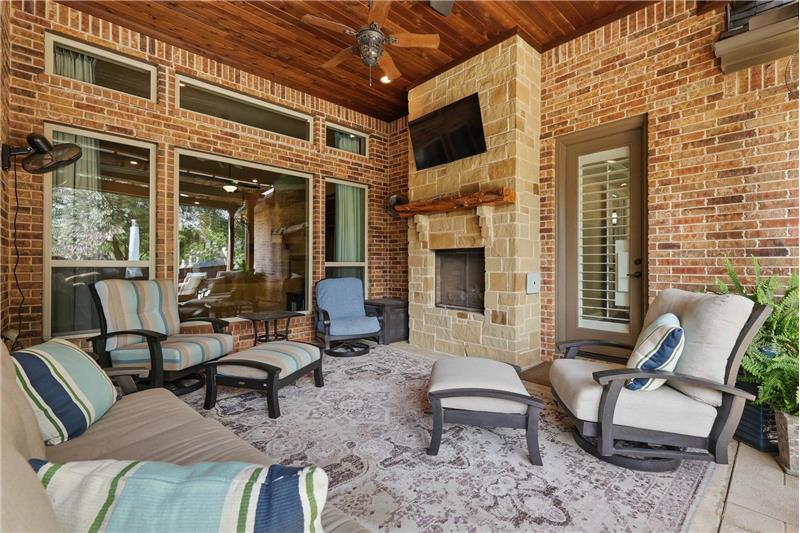 Huge covered patio 