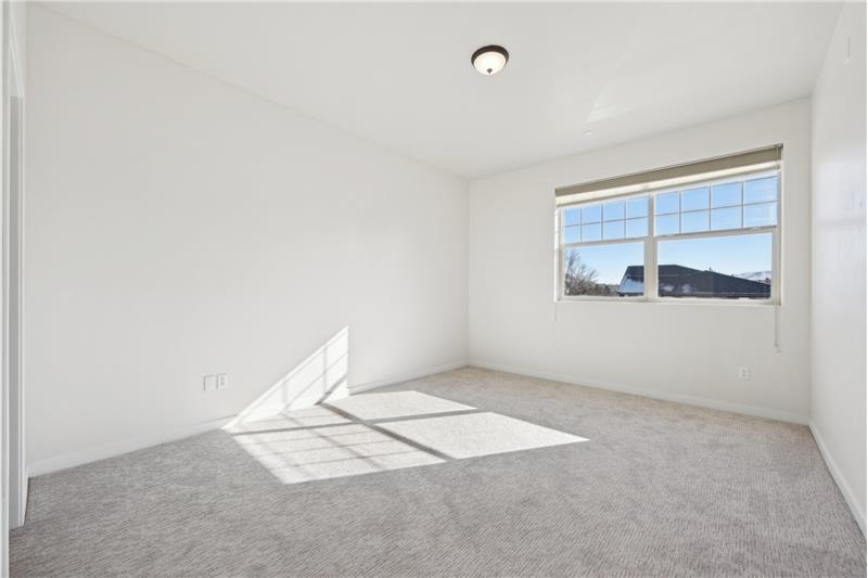 Both bedrooms have view of South Table Mountain