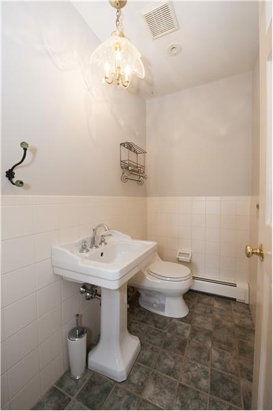 725 Knox Road Bathroom