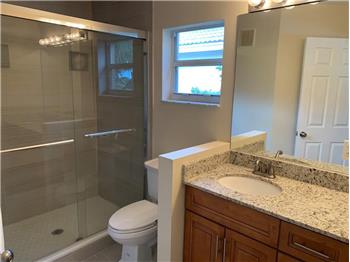 Primary listing photos for listing ID 560646