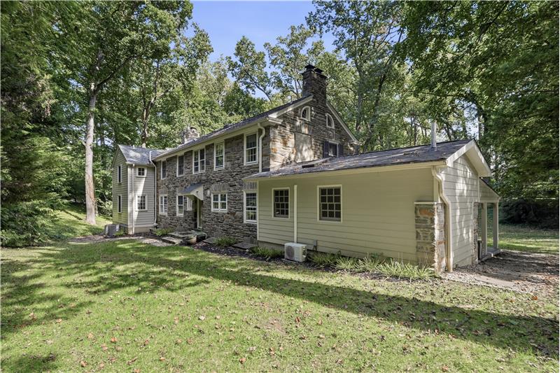 734 Braeburn Lane - Exterior back