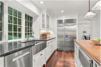734 Braeburn Lane - Kitchen