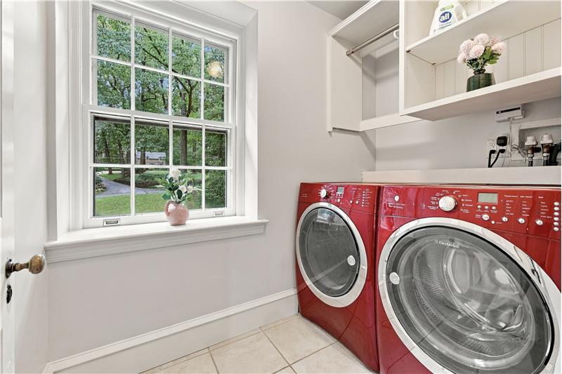 734 Braeburn Lane - Laundry