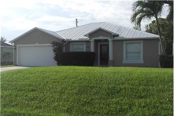 Primary listing photos for listing ID 570415
