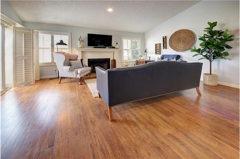 Open and bright floor plan!