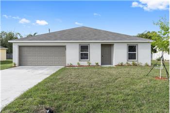 Primary listing photos for listing ID 560199