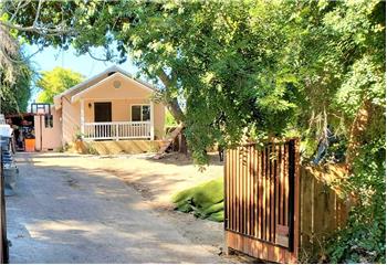 Primary listing photos for listing ID 573334