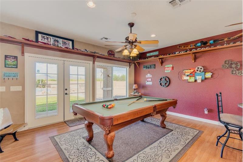 Game room, family room, large dining room....you choose!
