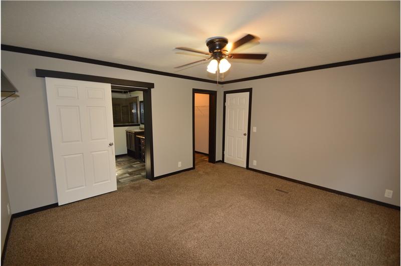 Master bedroom w/sliding door