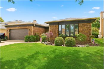 759 Yorkshire Ln, Des Plaines, IL