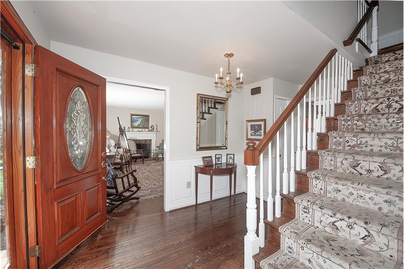 767 Gulph Rd - Entry