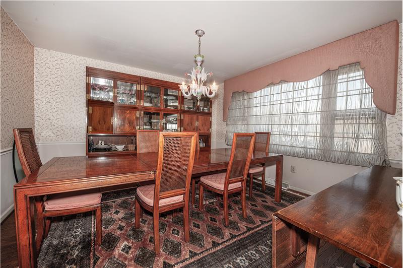 767 Gulph Rd  - Dining room