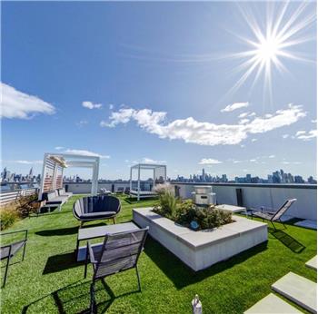 Primary listing photos for listing ID 629900