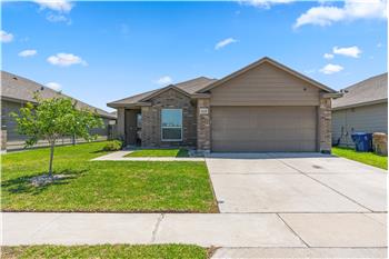 Primary listing photos for listing ID 640810