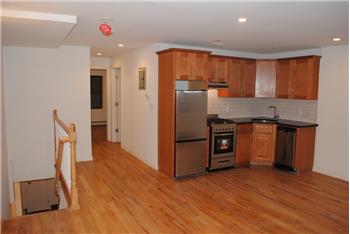 Primary listing photos for listing ID 590859