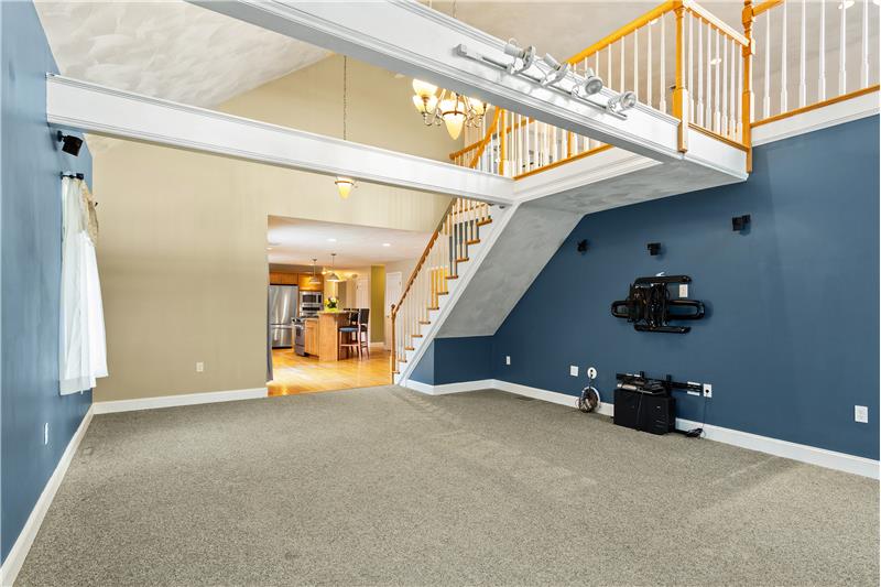 Family Room - Kitchen