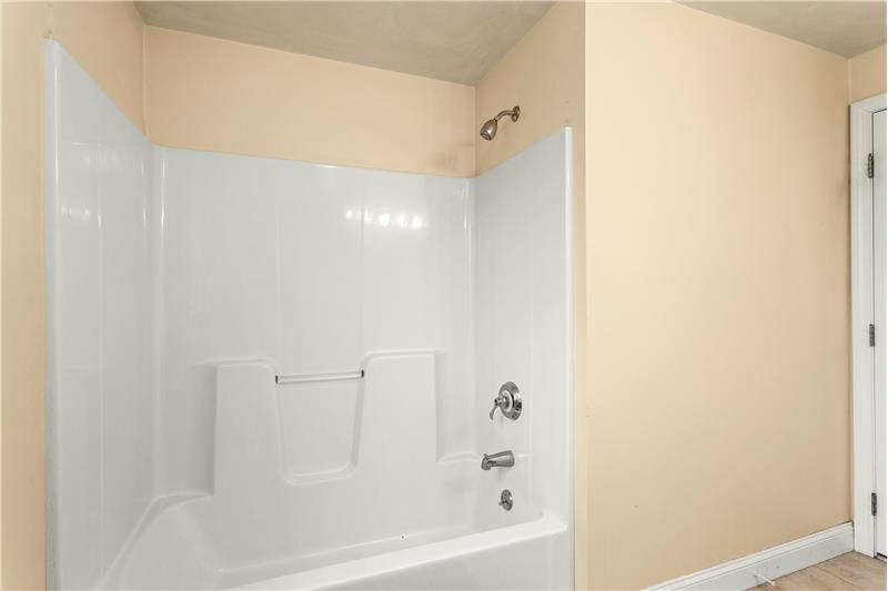2nd Floor Common Bathroom