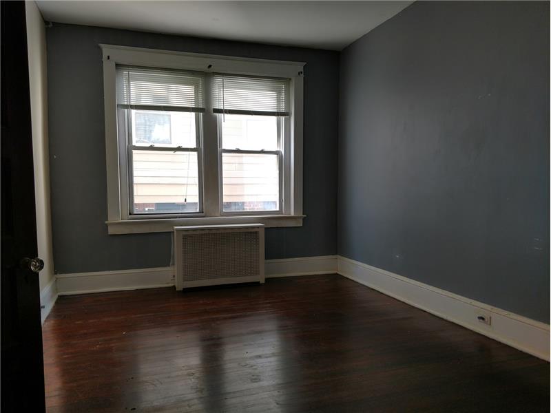 Classic Tall Ceilings