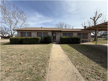 801 Meadowlark, Hamilton, TX